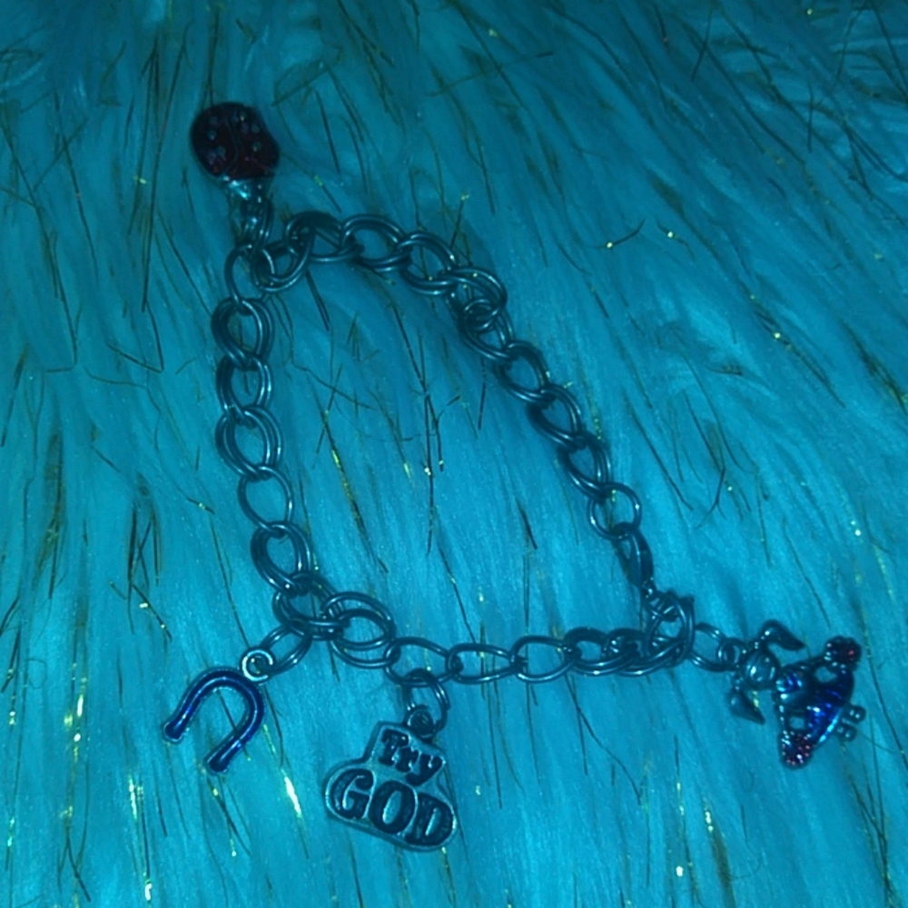 Charm bracelet